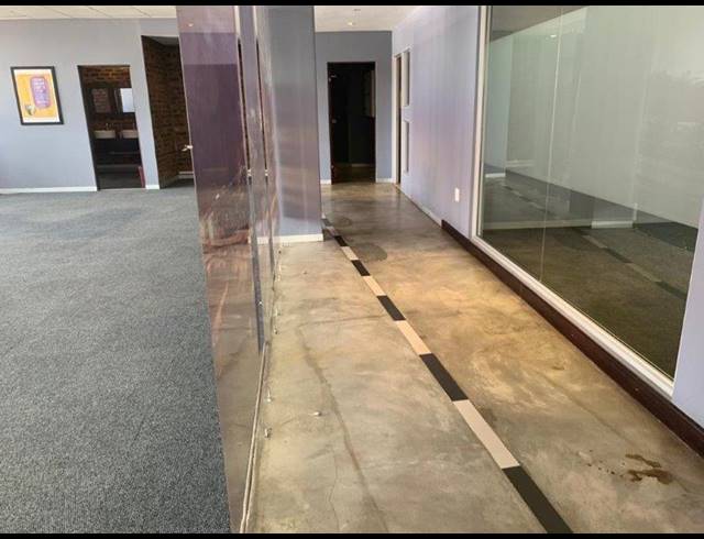 312M² OFFICE FOR SALE IN NEWTOWN